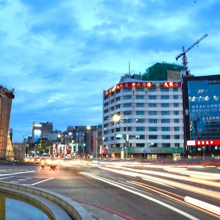 Centre Hotel Kaohsiung Exterior photo